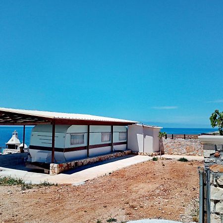 Caravan Fishing Spot Porto Roxa Agios Leon Exterior photo