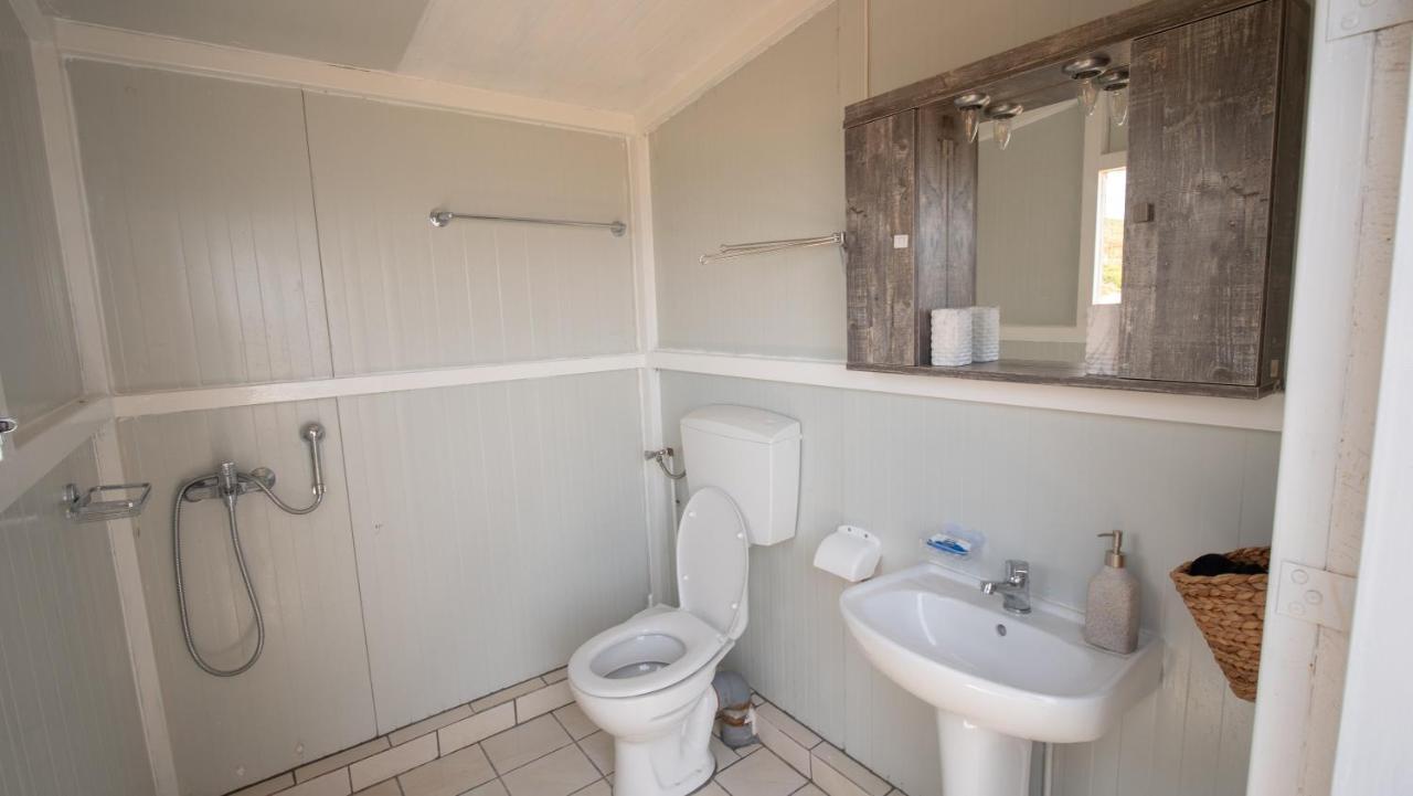 Caravan Fishing Spot Porto Roxa Agios Leon Exterior photo