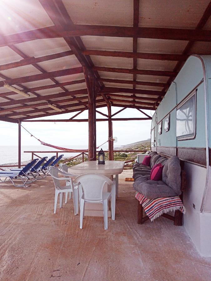 Caravan Fishing Spot Porto Roxa Agios Leon Exterior photo